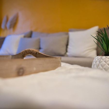 Chill Home : Appartement Cocooning Avec Jacuzzi Grandson ภายนอก รูปภาพ