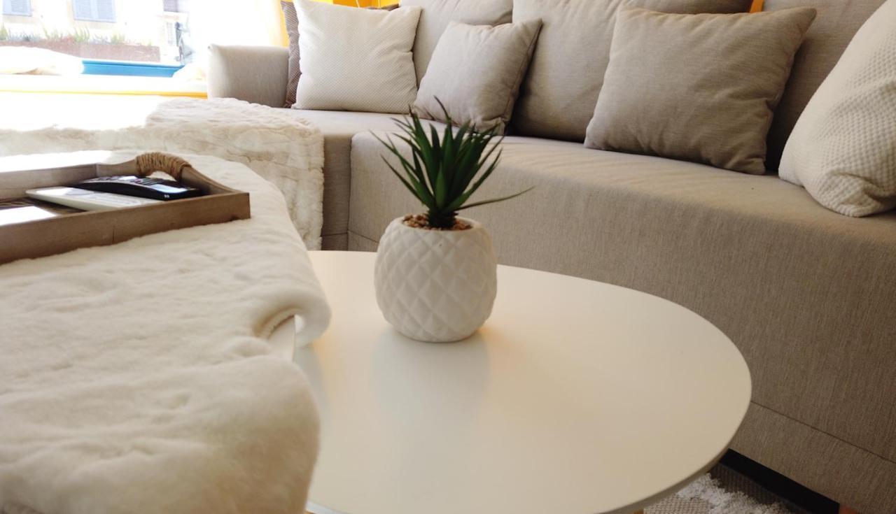 Chill Home : Appartement Cocooning Avec Jacuzzi Grandson ภายนอก รูปภาพ